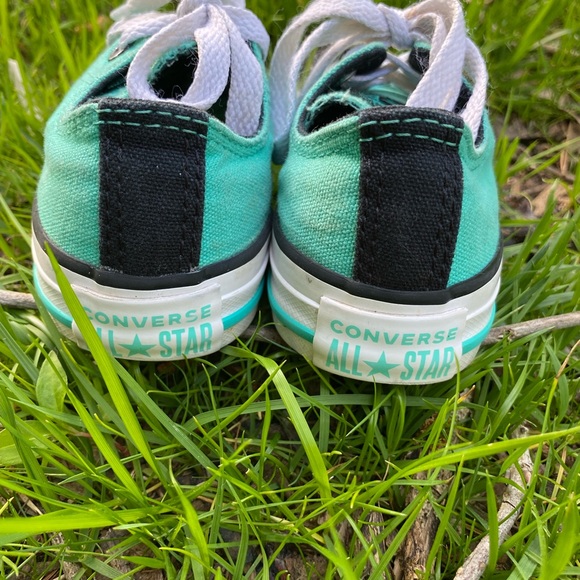 Girls Turquoise and black Converse size 11 - Picture 2 of 5